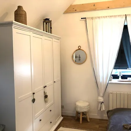 La Fontaine Des Pres