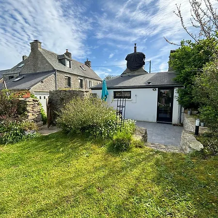 La Fontaine Des Pres Casa de hóspedes 4*